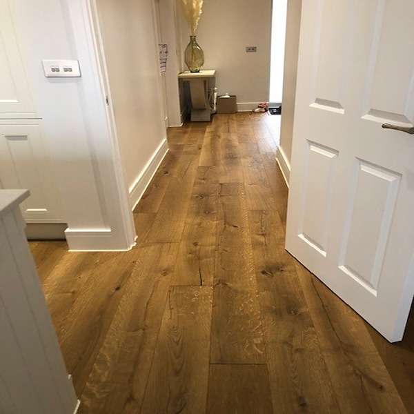 HAYWARD220 Smoked/Brushed/Sunken Filler Flooring