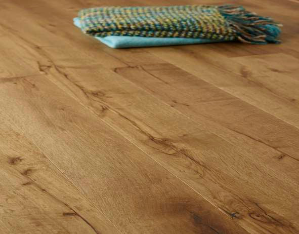 HAYWARD220 Smoked/Brushed/Sunken Filler Flooring