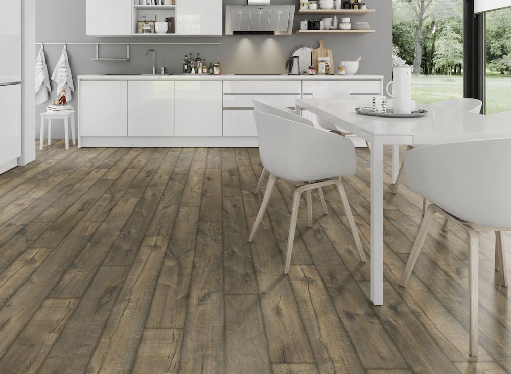 Kaindl Gloss 8mm Oak Posino