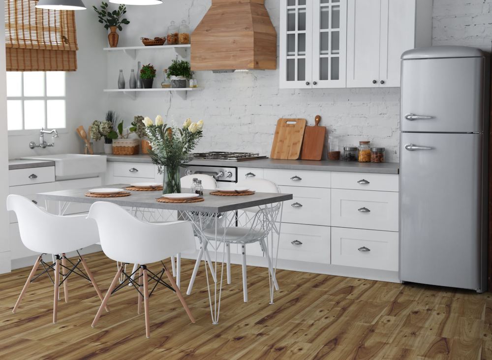 Kaindl Gloss 8mm Hickory Bravo